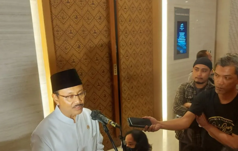 Kemensos Kaji Skema Distribusi MBG ke Lansia, Relawan Disiapkan untuk Antar Hingga ke Rumah